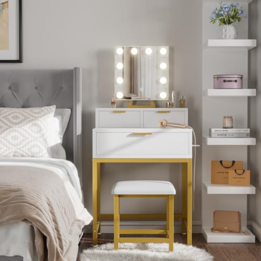 BOLUO Gold Makeup Vanity Desk  - Desk Setup Girl のレビューと価格