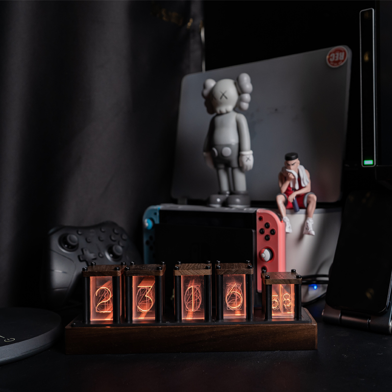 RGB Simulated Nixie Tube Clock - Desk Setup Simulator のレビューと価格